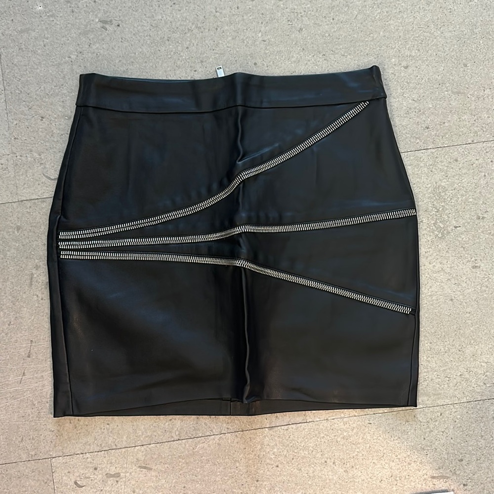 Zara basic leather skirt